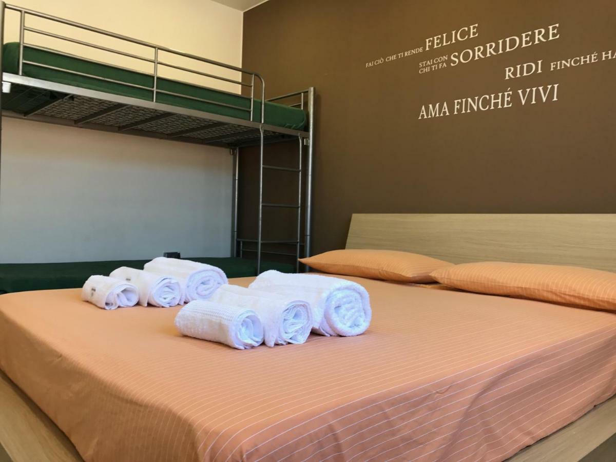 Apartmán Attico Delle Pomelie Santa Teresa Di Riva Exteriér fotografie
